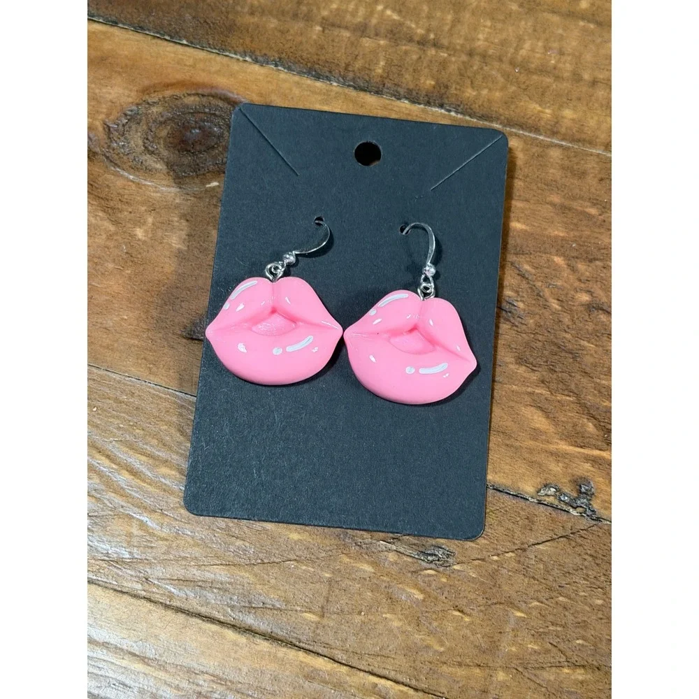 Pink Lip Earrings Hypoallergenic Hooks Resin‎ Kitsch Novelty Jewelry Accessory